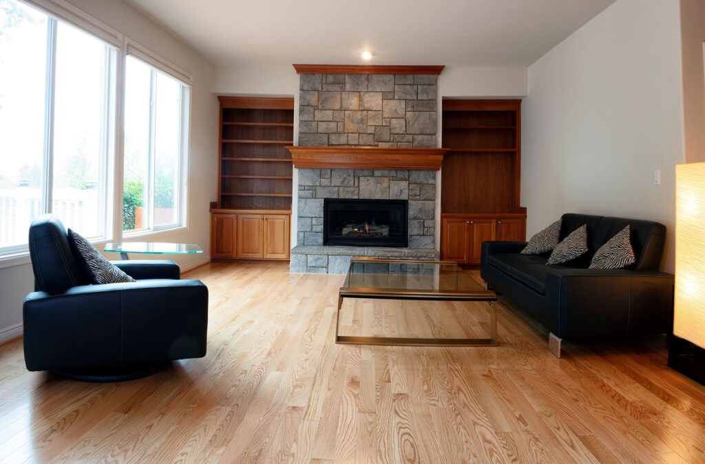 advantages of installing red oak flooring