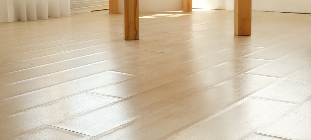 swollen laminate flooring due to water