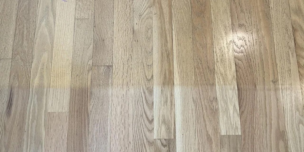 https://lvflooring.ca/wp-content/uploads/2024/11/color-difference-in-wood-floor-after-moving-area-rug-1280x640.jpg