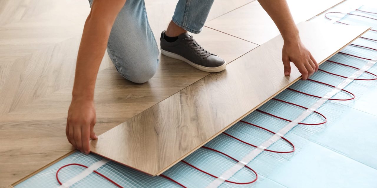 https://lvflooring.ca/wp-content/uploads/2024/12/installing-heated-floors-in-winter-1280x640.jpg