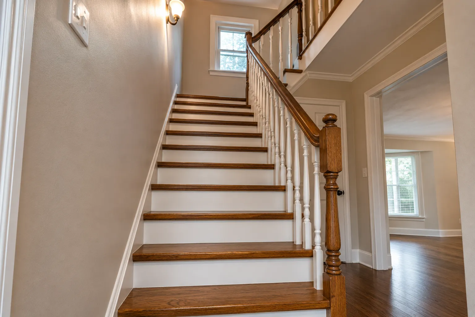 Staircase refinishing in Lakeview, Mississauga